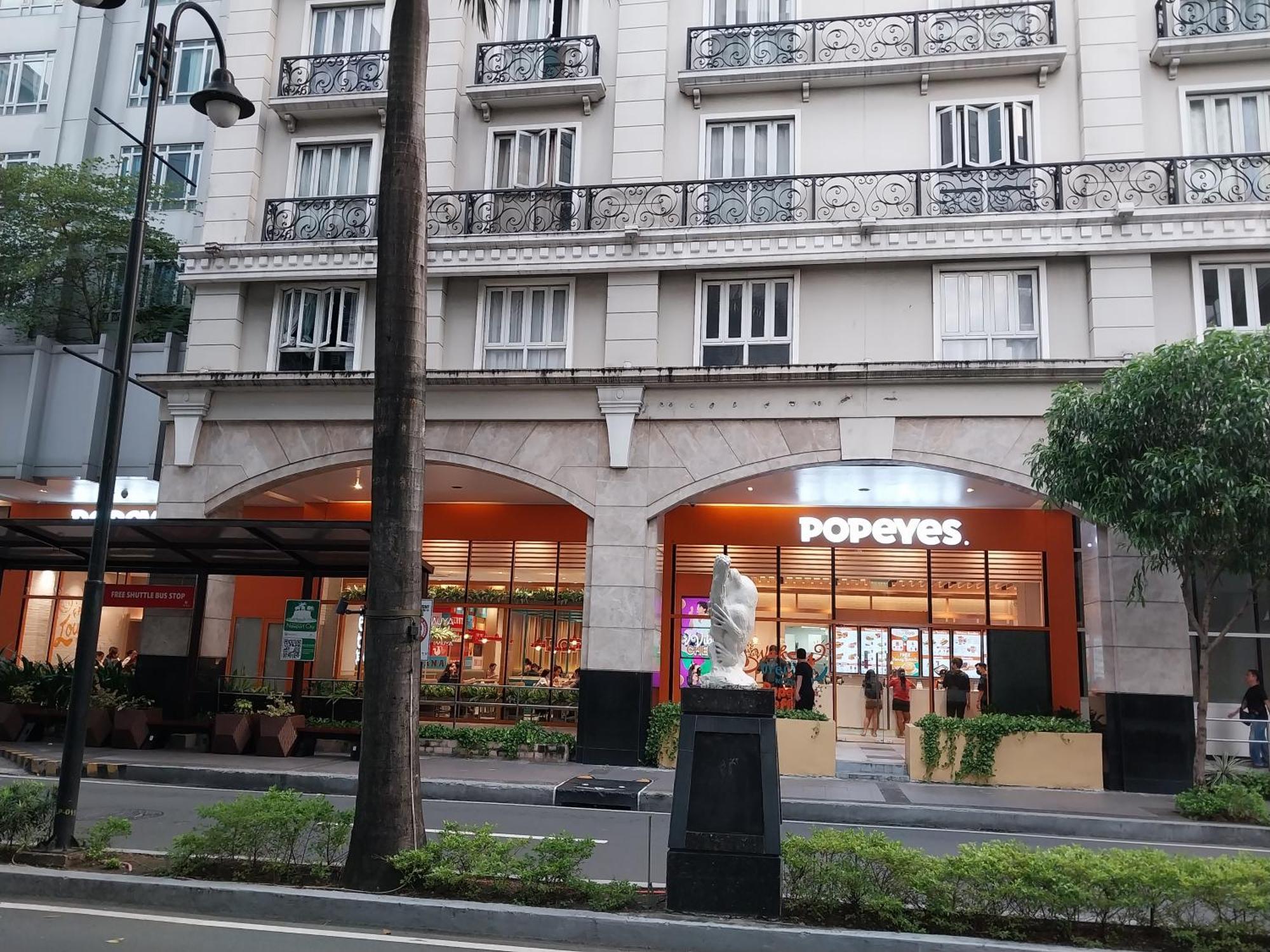 Alps At 150 Newport Blvd Condominum Near T3 Pasay Exterior foto