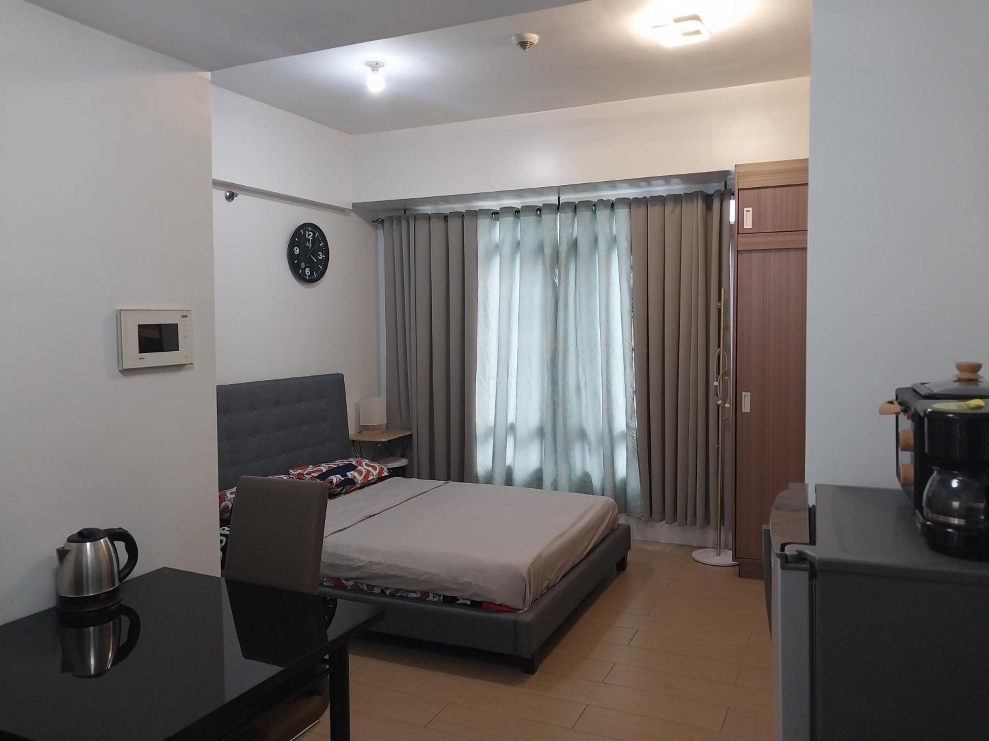 Alps At 150 Newport Blvd Condominum Near T3 Pasay Exterior foto